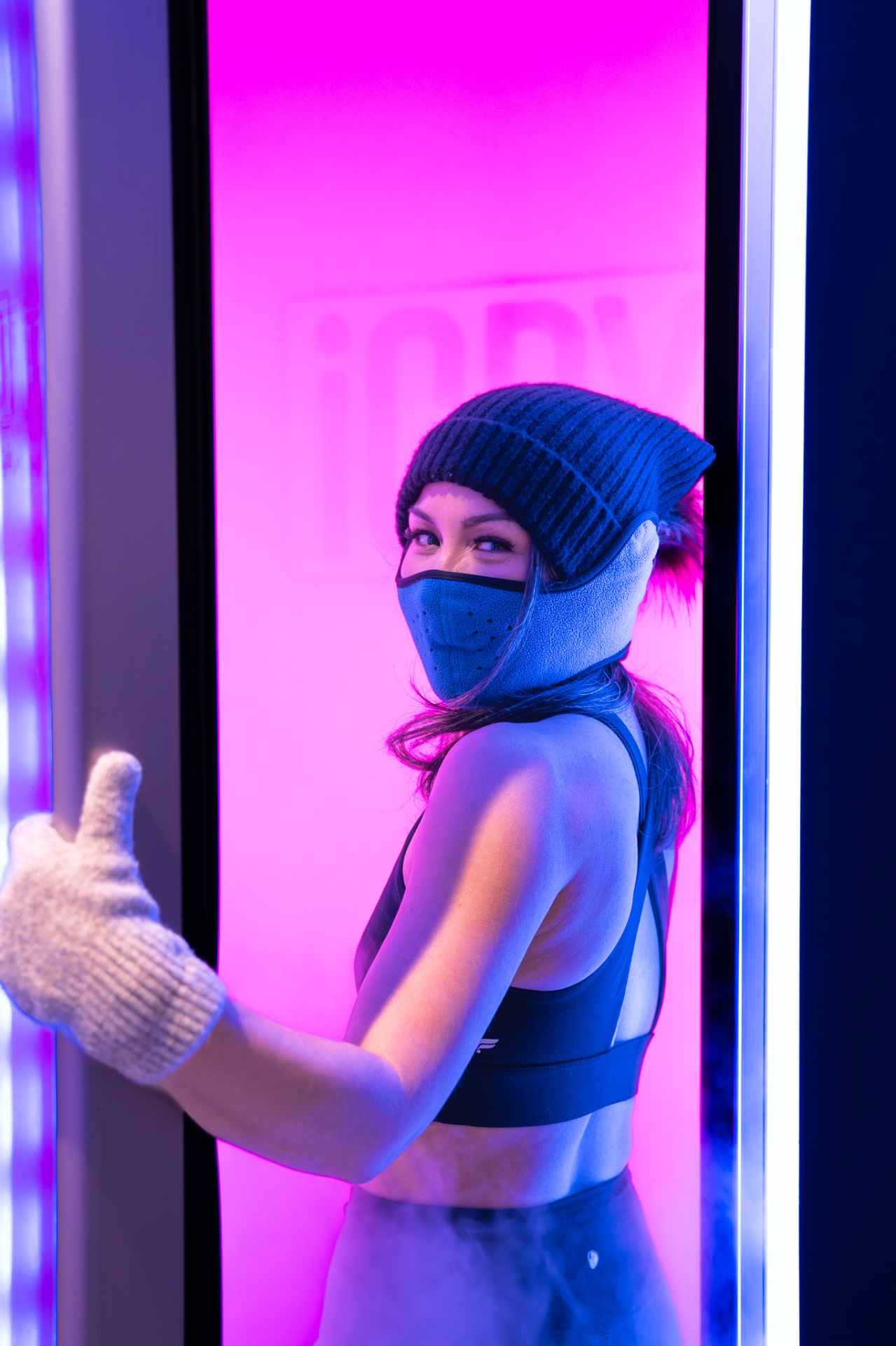 iCRYO Highland Village guest preparing for a cryotherapy session