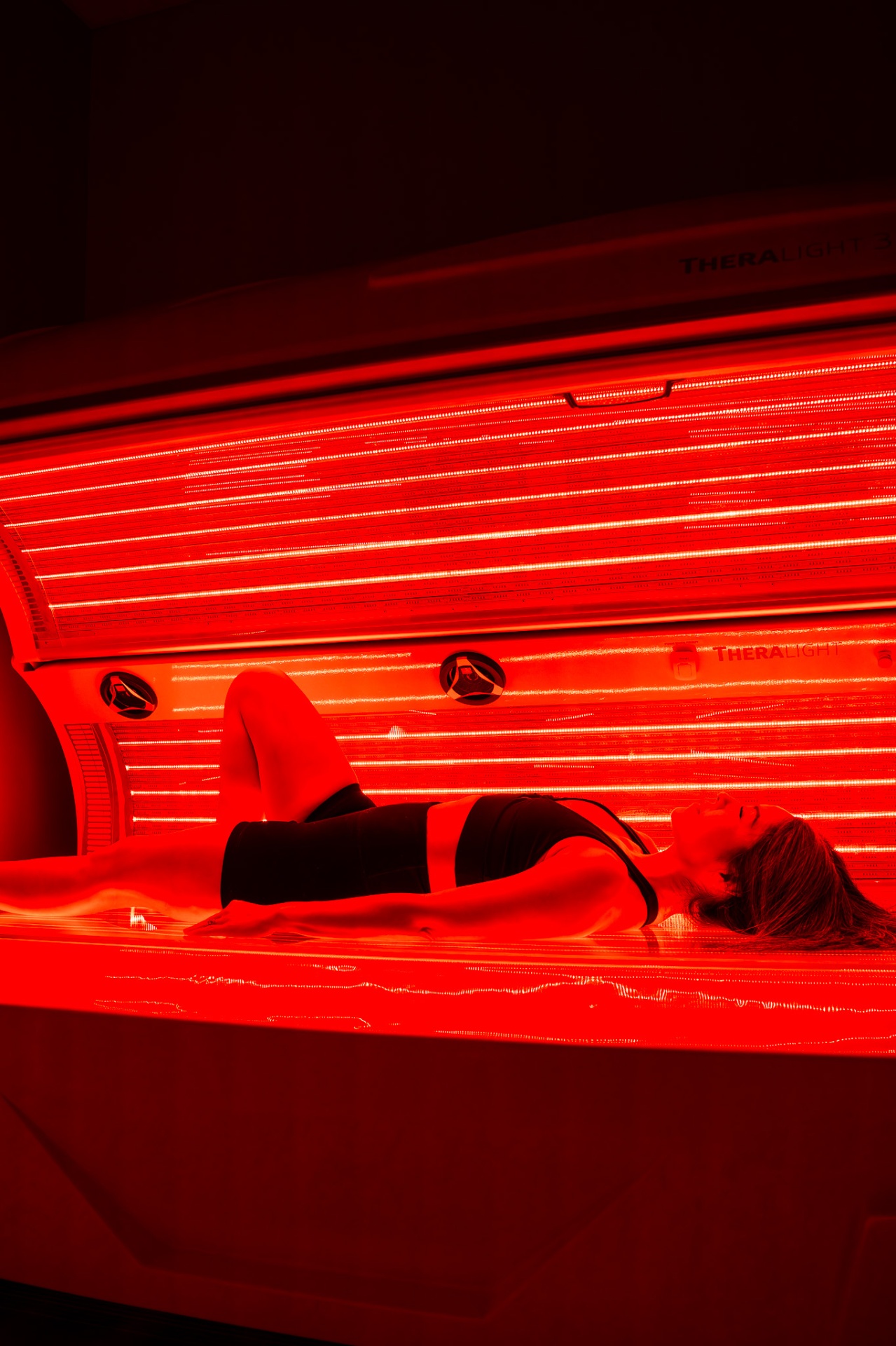 iCRYO Highland Village guest preparing for a red light session